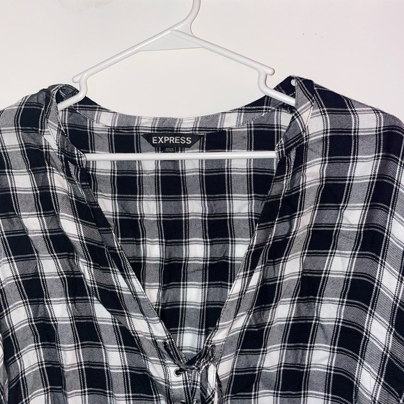 Express Women’s Flannel Top - Picture 3 of 6